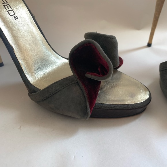 Party heels - Picture 4 of 9